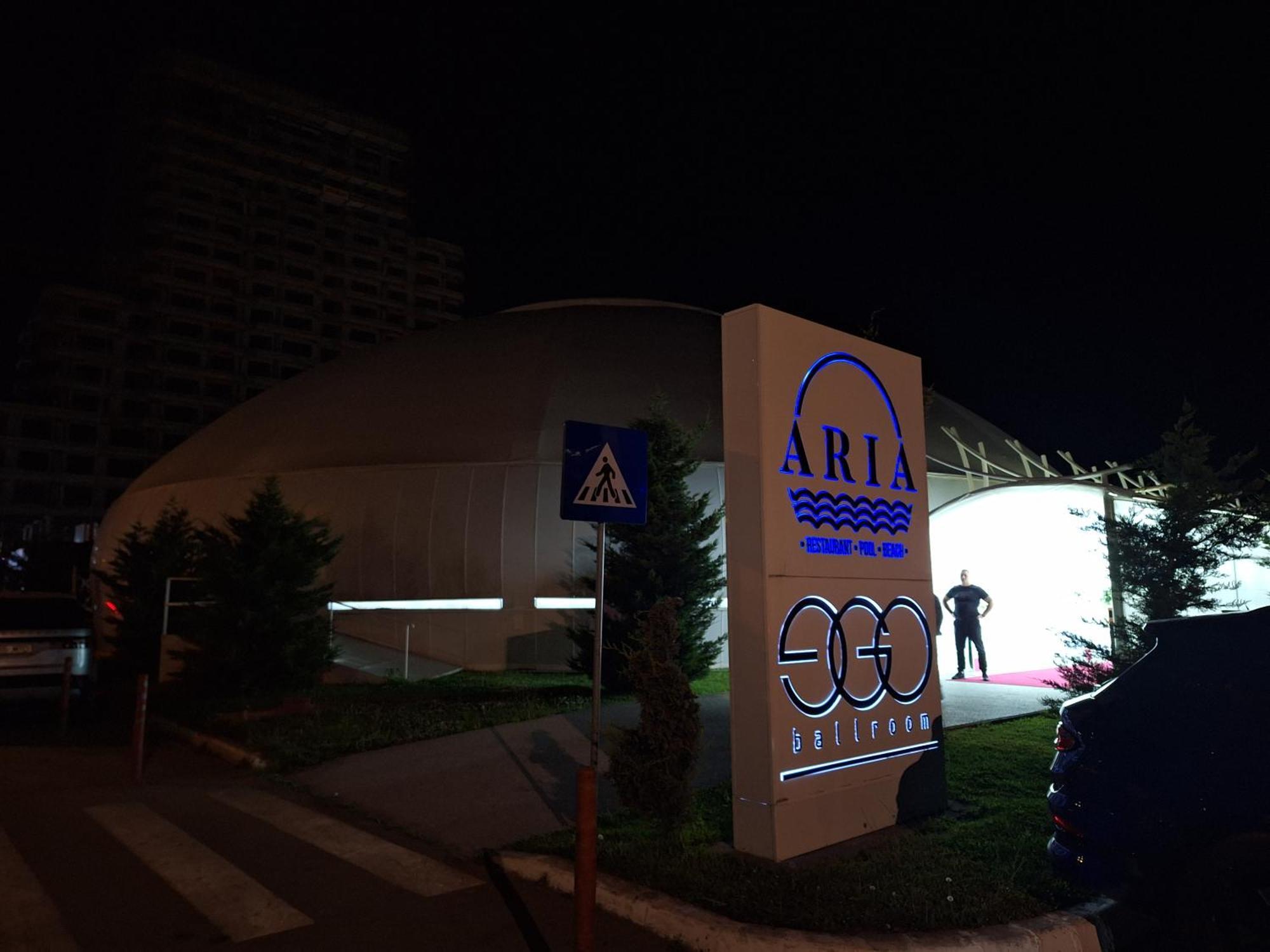 Elysse Sunrise Apartment Mamaia Extérieur photo
